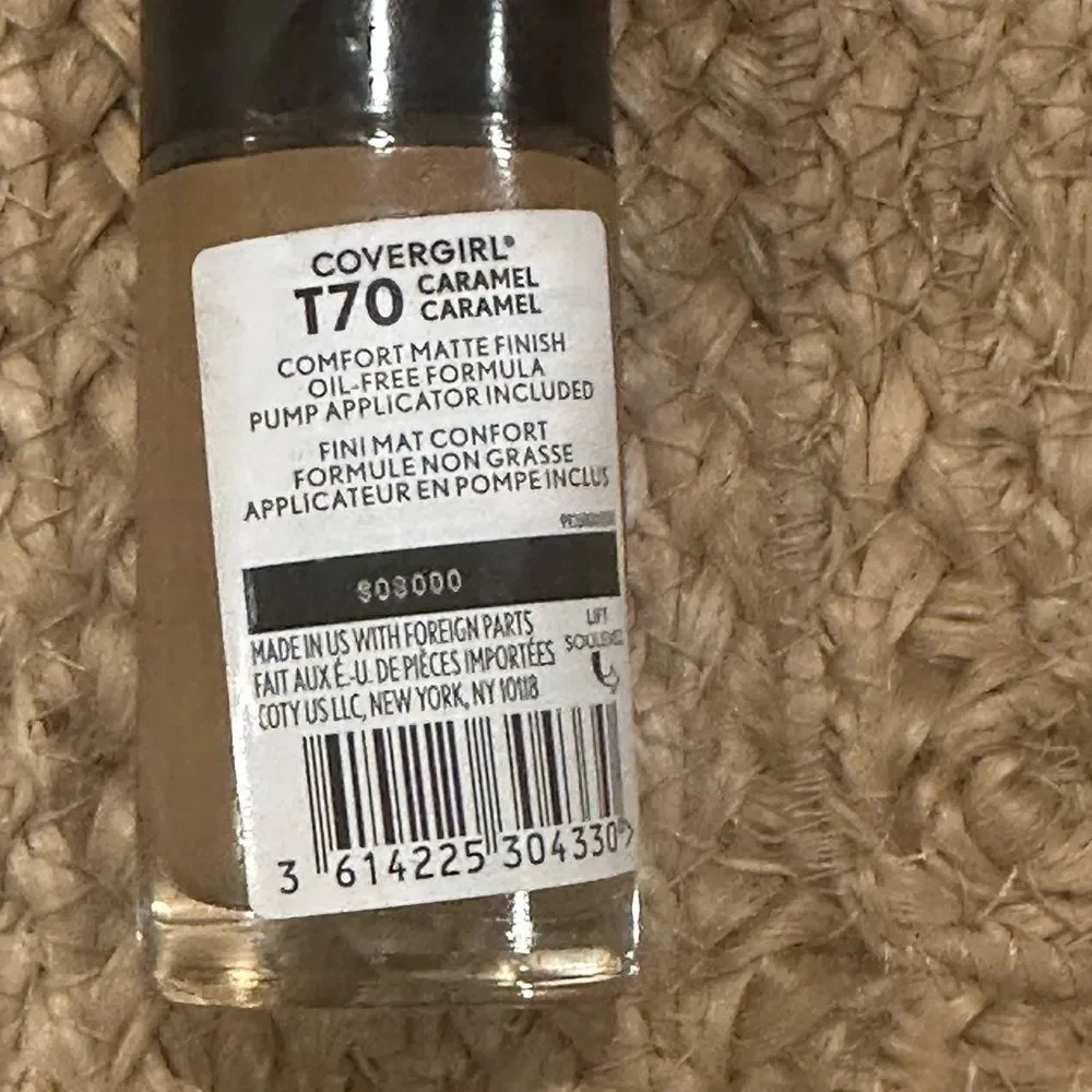 COVERGIRL TruBlend Matte Made Foundation T70 caramel